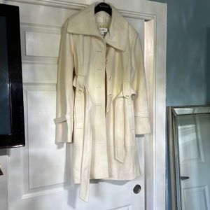 Beautiful coat with belt